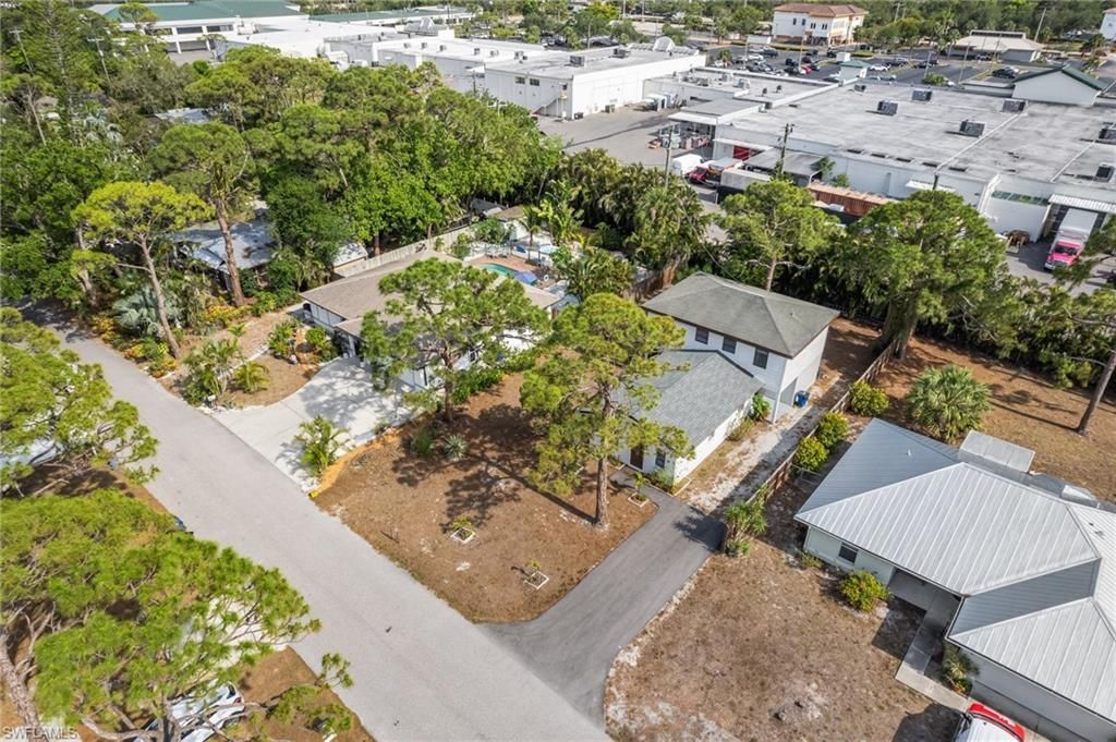 9025 Somerset Ln, Bonita Springs, FL 34135 Photo