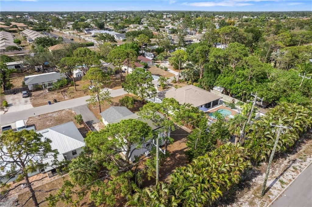 9025 Somerset Ln, Bonita Springs, FL 34135 Photo