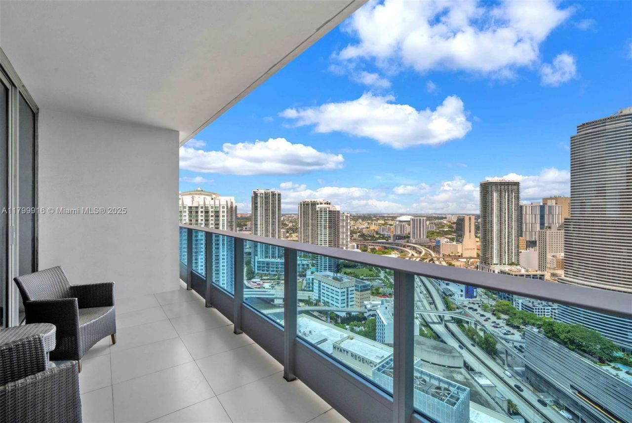 200 Biscayne Boulevard Way, Unit 4012, Miami, FL 33131 Photo