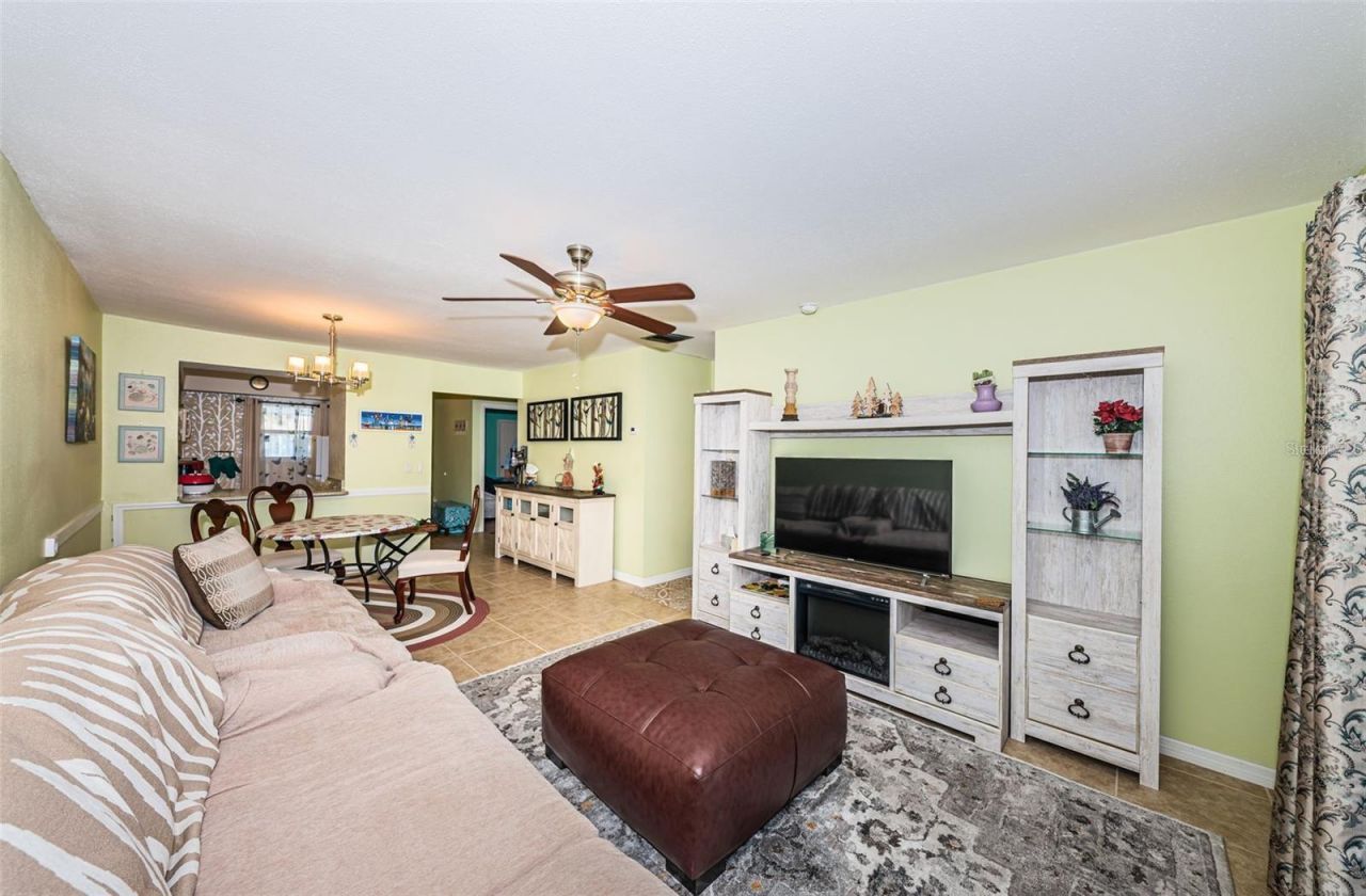 2117 Lakewood Club Drive S, Unit 7K, Saint Petersburg, FL 33712 Photo