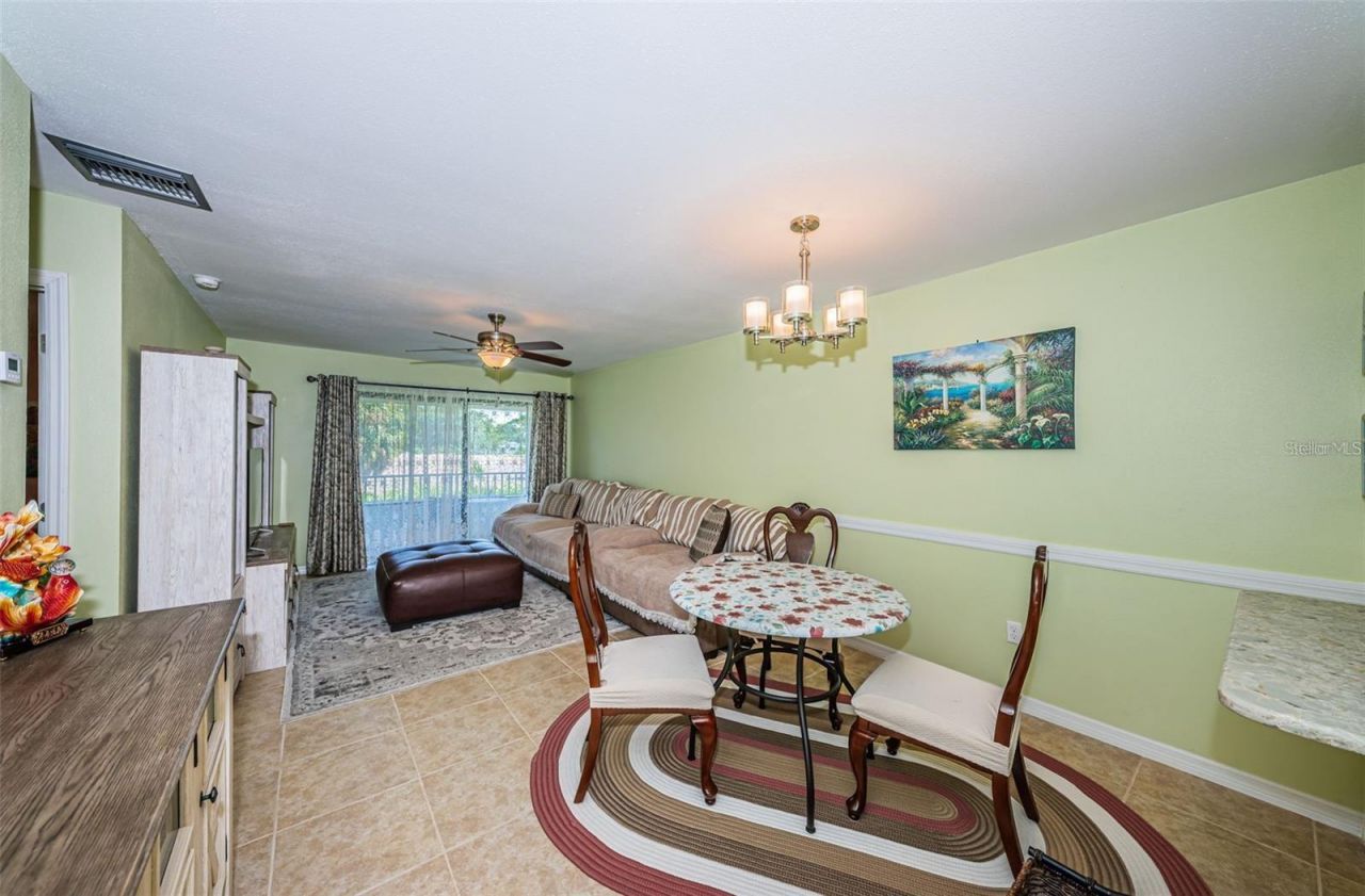 2117 Lakewood Club Drive S, Unit 7K, Saint Petersburg, FL 33712 Photo