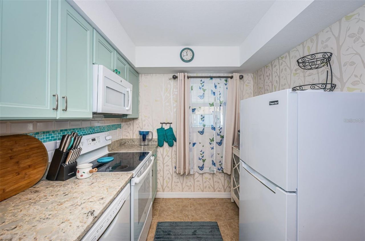 2117 Lakewood Club Drive S, Unit 7K, Saint Petersburg, FL 33712 Photo