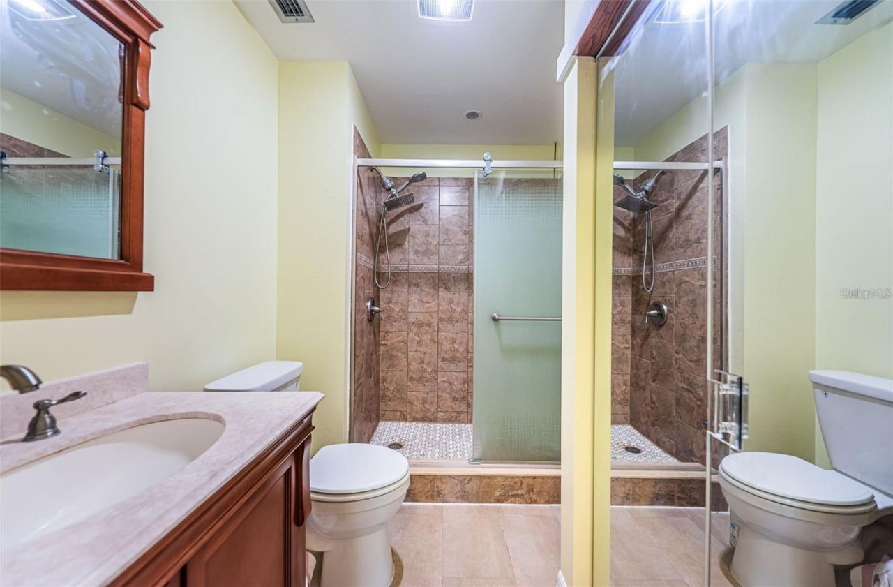 2117 Lakewood Club Drive S, Unit 7K, Saint Petersburg, FL 33712 Photo