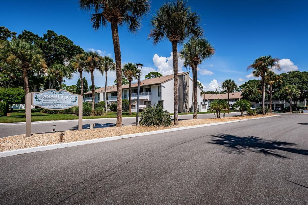 2117 Lakewood Club Drive S, Unit 7K, Saint Petersburg, FL 33712 Photo