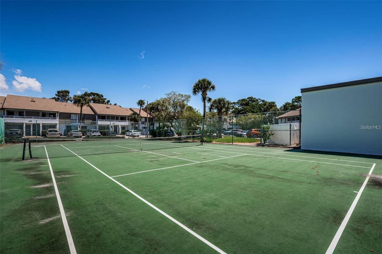 2117 Lakewood Club Drive S, Unit 7K, Saint Petersburg, FL 33712 Photo