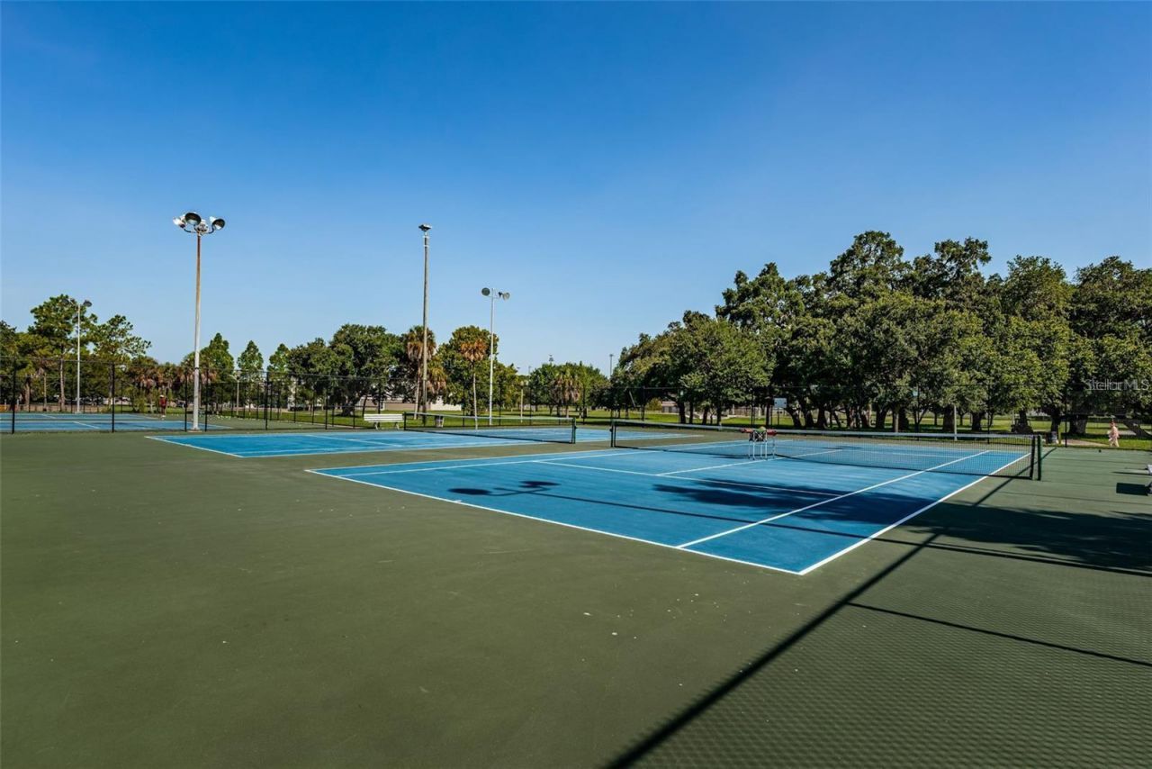 2117 Lakewood Club Drive S, Unit 7K, Saint Petersburg, FL 33712 Photo