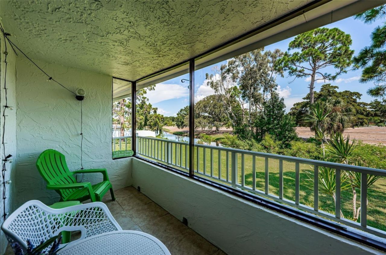 2117 Lakewood Club Drive S, Unit 7K, Saint Petersburg, FL 33712 Photo