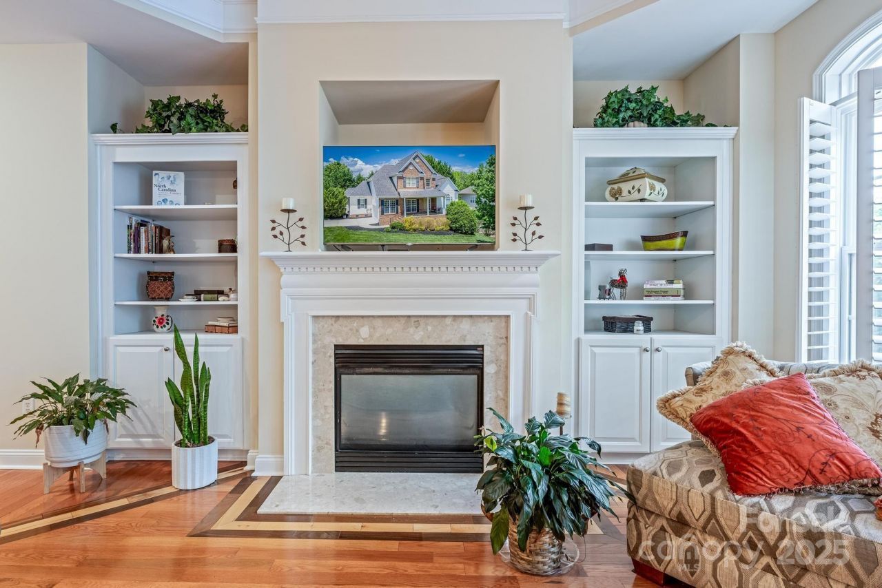 7245 Willow Brook Court, Denver, NC 28037 Main Photo