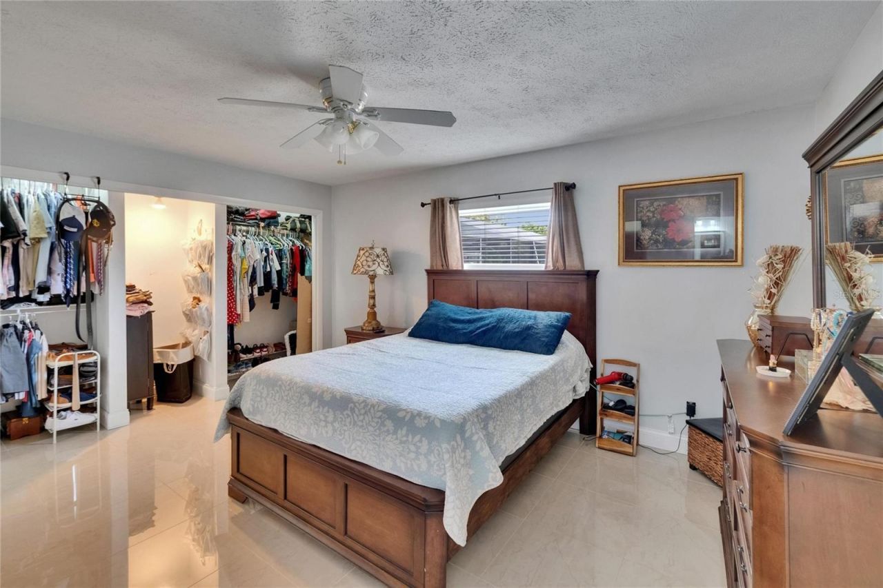 2219 Summit View Drive, Valrico, FL 33596 Photo