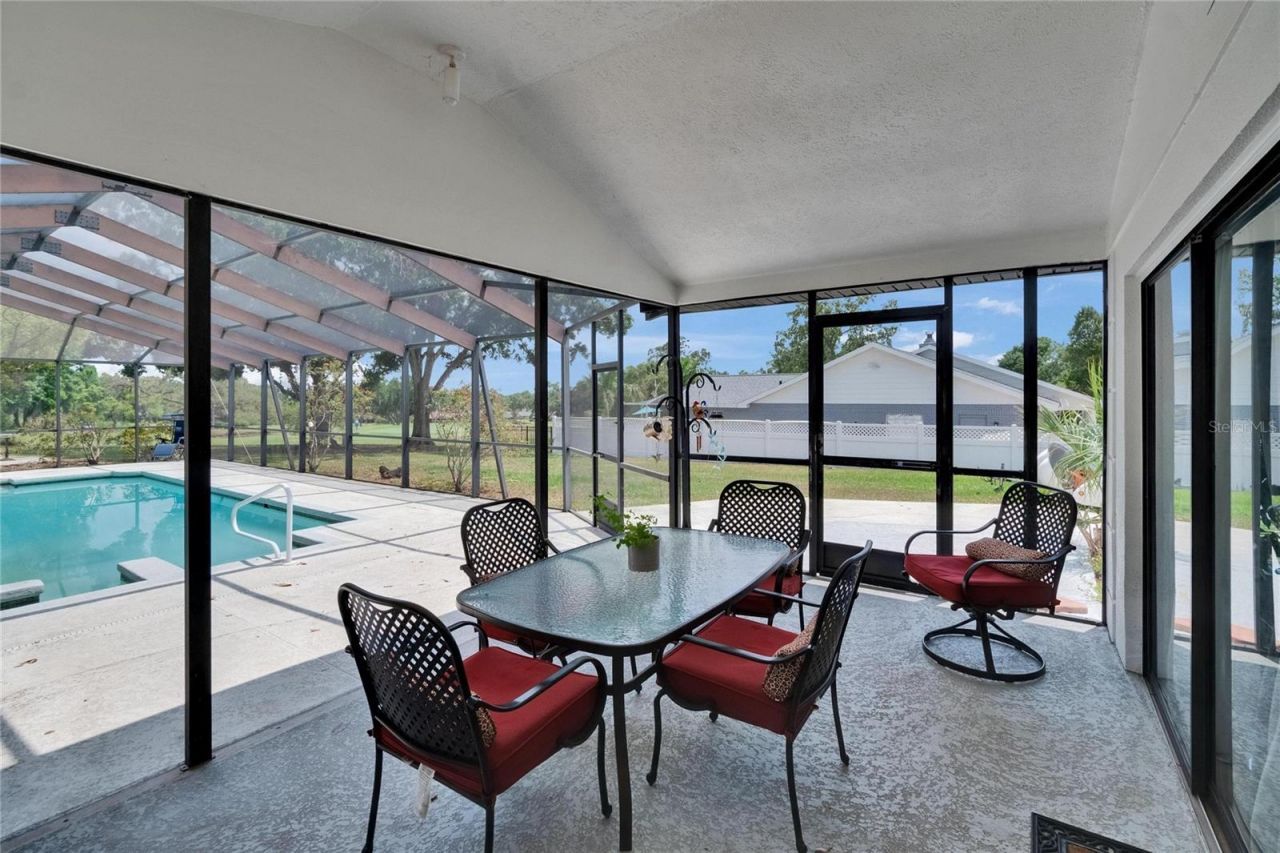 2219 Summit View Drive, Valrico, FL 33596 Photo