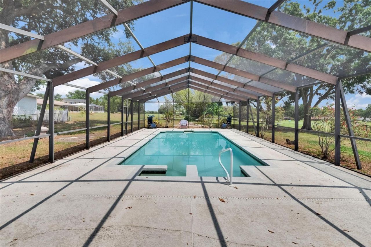 2219 Summit View Drive, Valrico, FL 33596 Photo