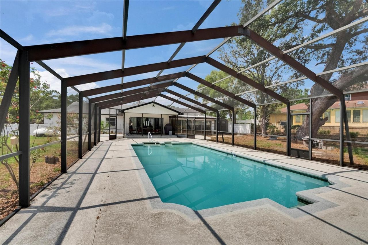 2219 Summit View Drive, Valrico, FL 33596 Photo