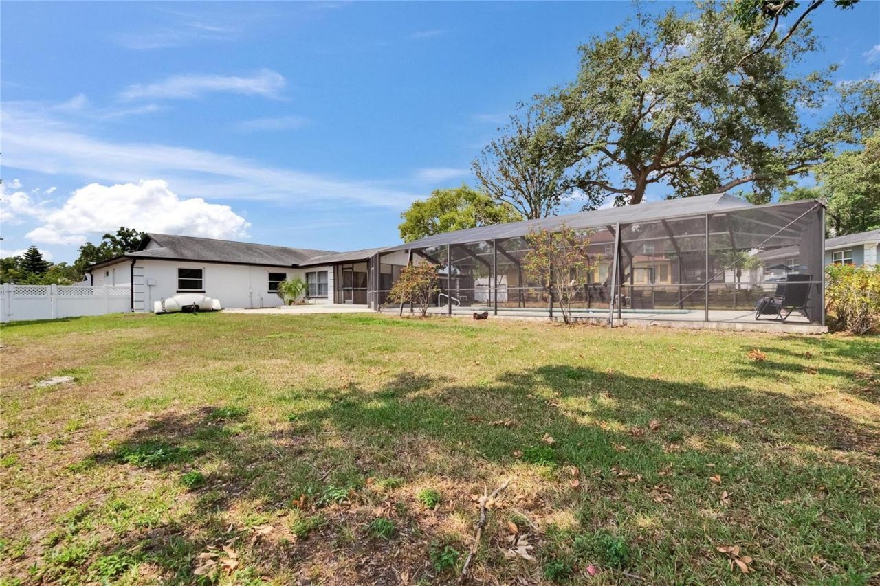 2219 Summit View Drive, Valrico, FL 33596 Photo