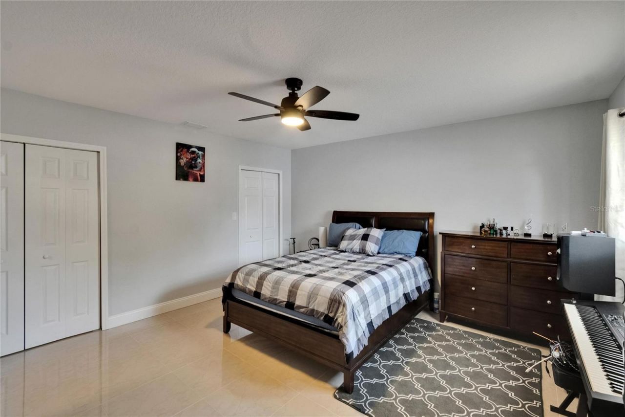 2219 Summit View Drive, Valrico, FL 33596 Photo