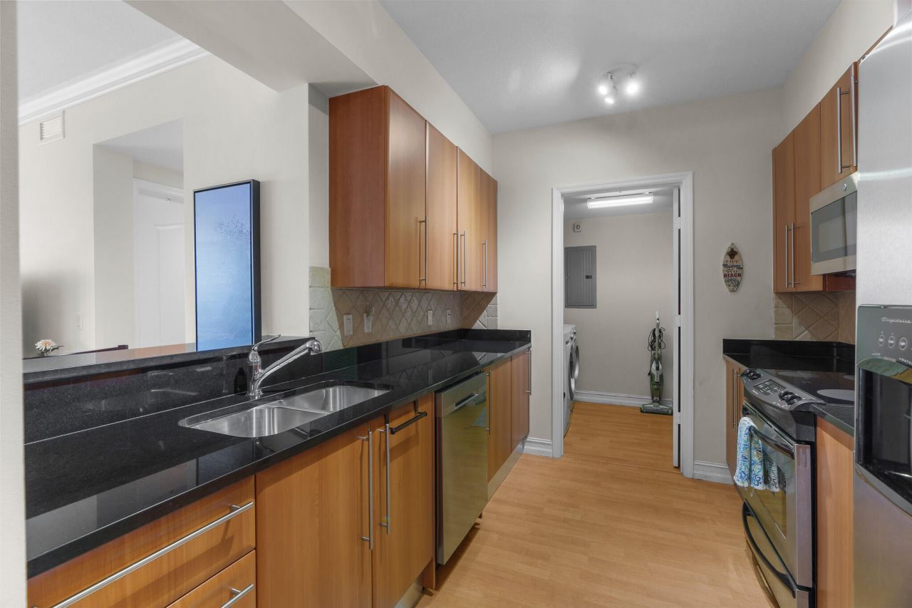 101 SE 20th Avenue, Unit 501, Deerfield Beach, FL 33441 Photo