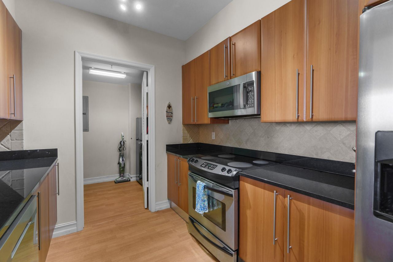 101 SE 20th Avenue, Unit 501, Deerfield Beach, FL 33441 Photo