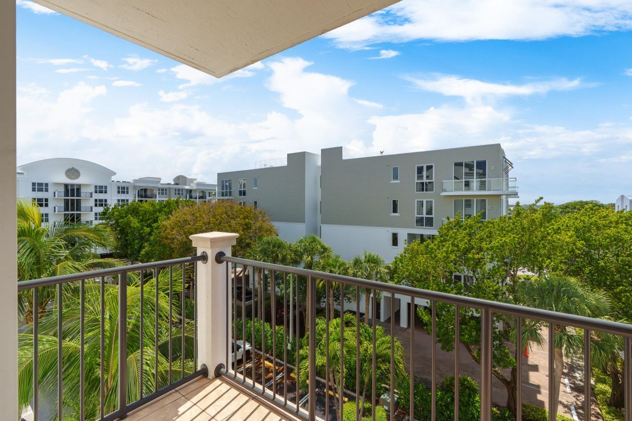 101 SE 20th Avenue, Unit 501, Deerfield Beach, FL 33441 Photo