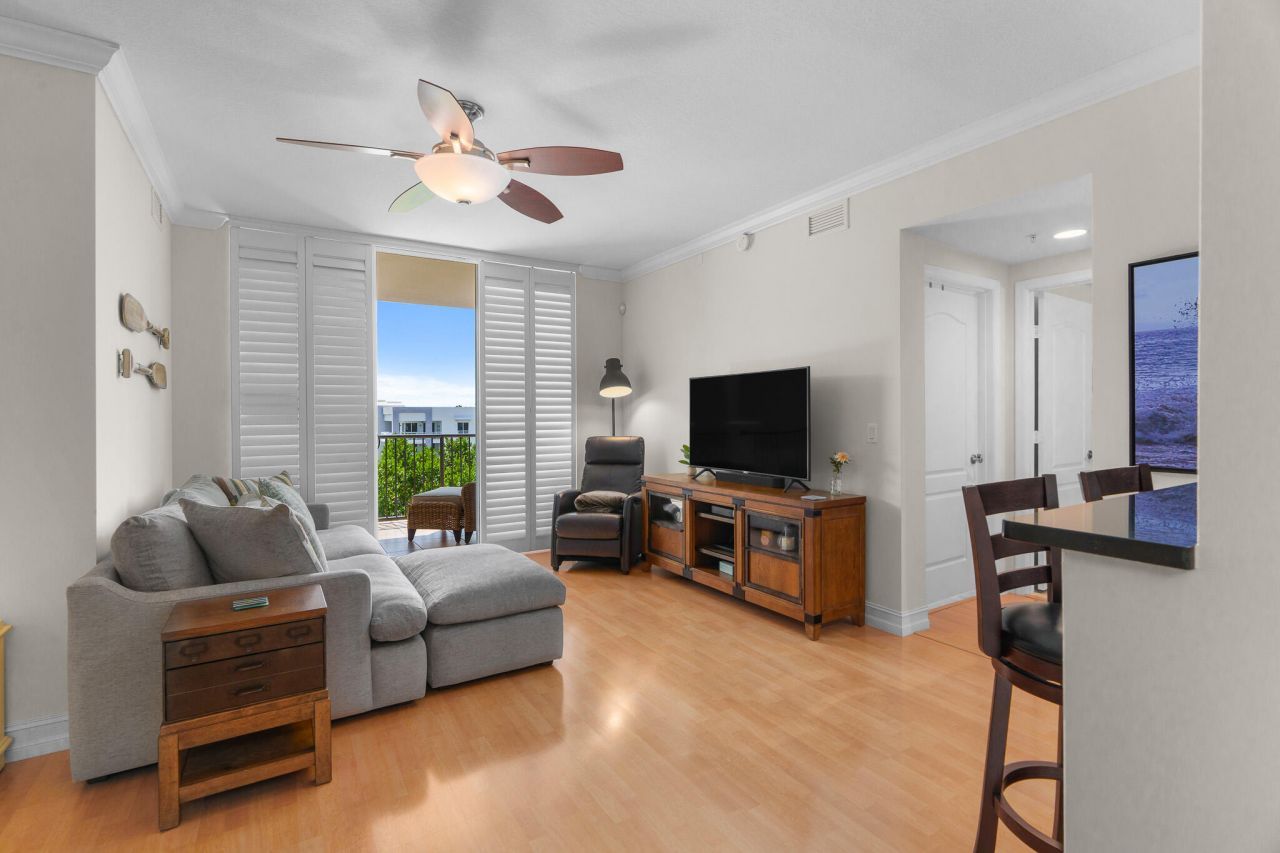 101 SE 20th Avenue, Unit 501, Deerfield Beach, FL 33441 Photo