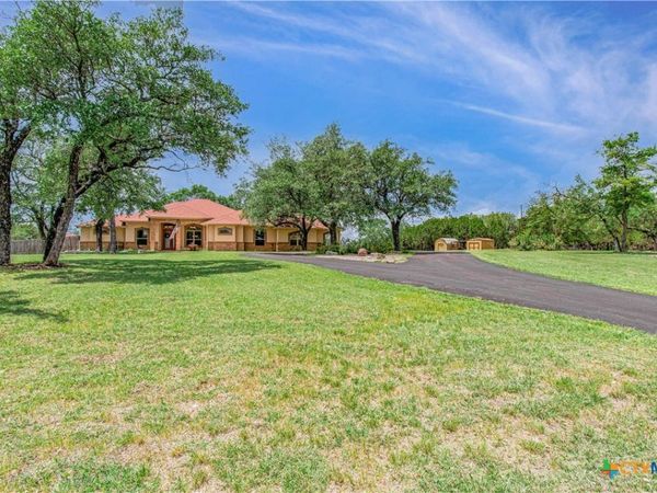 4360 Flint Oak Drive, Belton, TX 76513