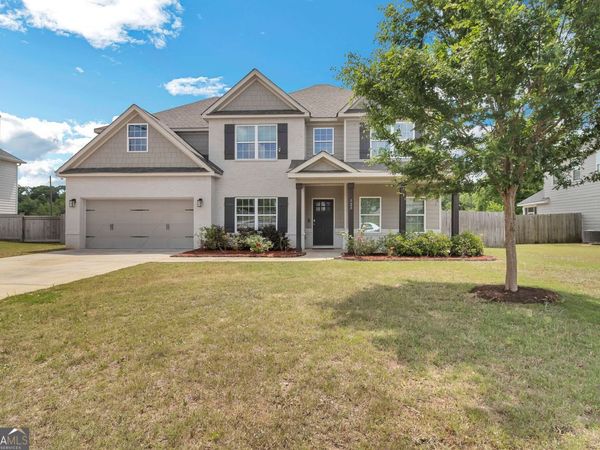 123 Amberley Court, Kathleen, GA 31047