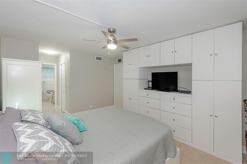 230 Lakeview Drive, Unit 201, Weston, FL 33326 Photo