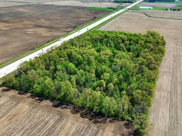 13815 Branstrator Road, Yoder, IN 46798