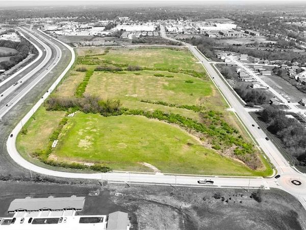 300 Dean Avenue, Raymore, MO 64083