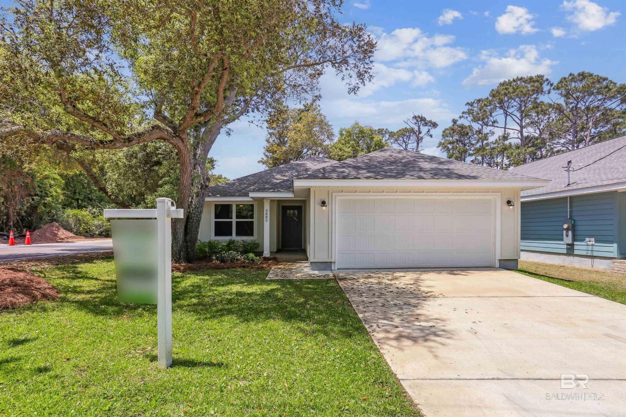 5885 Grotto Avenue Pensacola, FL 32507