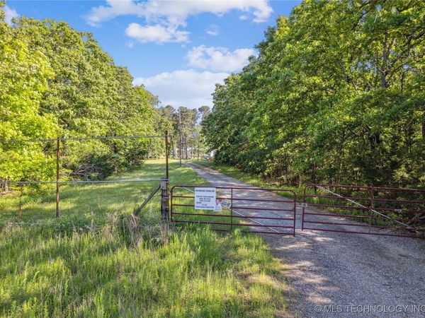31384 W Tucker Knob Road, Kinta, OK 74552