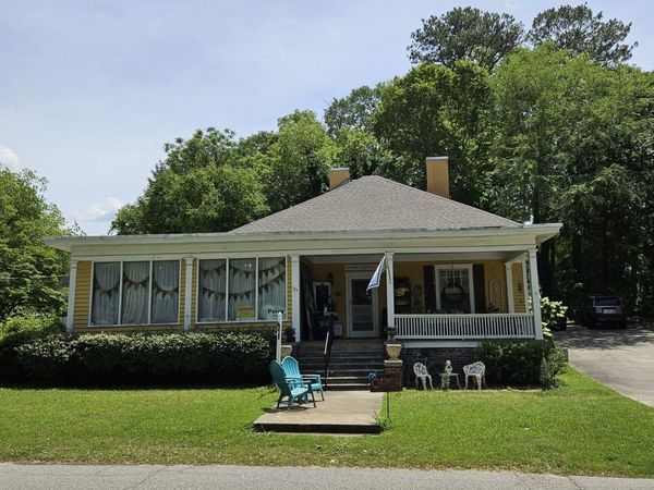 125 Fisher Avenue, Fayetteville, GA 30214