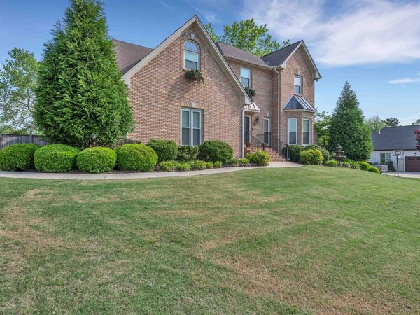 9176 Turtle Point Dr, Killen, AL 35645