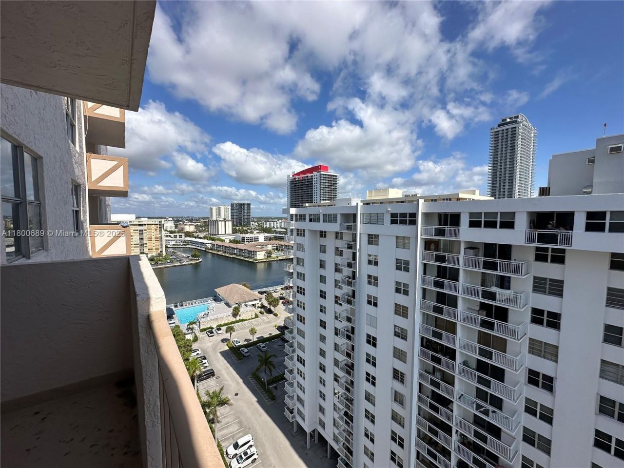 1865 S Ocean Dr, Unit 17C, Hallandale Beach, FL 33009 Photo