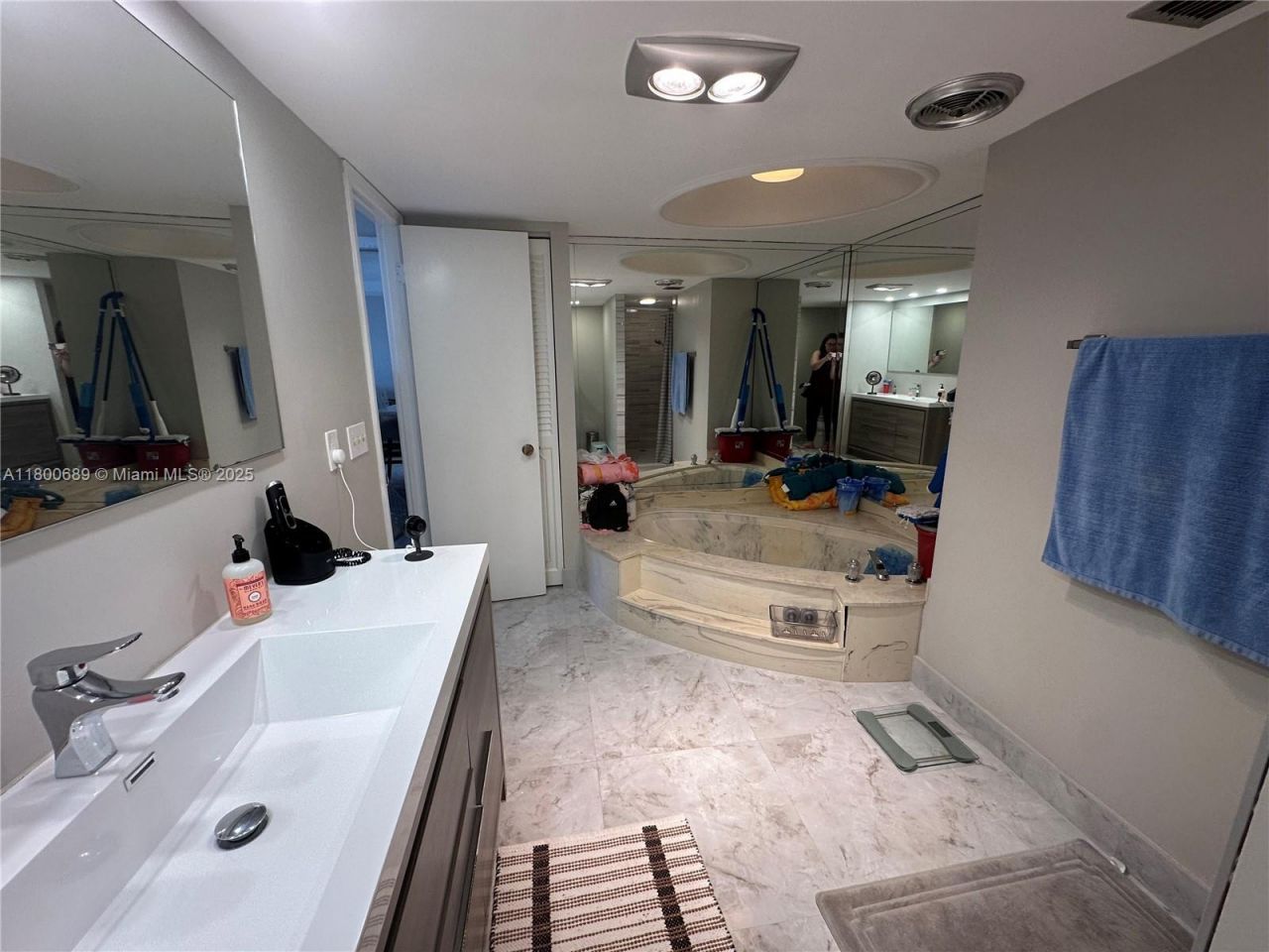 1865 S Ocean Dr, Unit 17C, Hallandale Beach, FL 33009 Photo