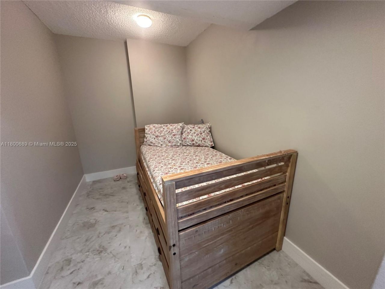 1865 S Ocean Dr, Unit 17C, Hallandale Beach, FL 33009 Photo