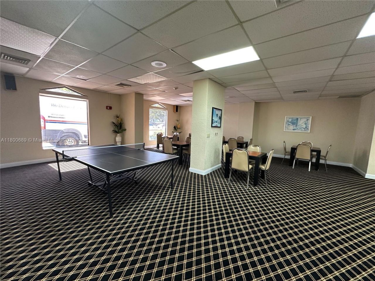 1865 S Ocean Dr, Unit 17C, Hallandale Beach, FL 33009 Photo