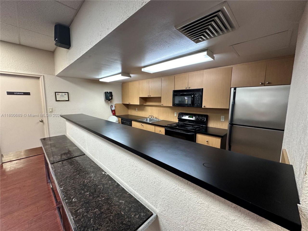 1865 S Ocean Dr, Unit 17C, Hallandale Beach, FL 33009 Photo