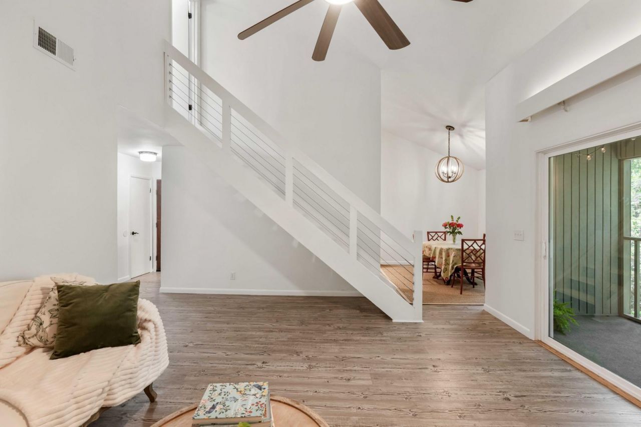 1142 Village Creek Lane Photo 13