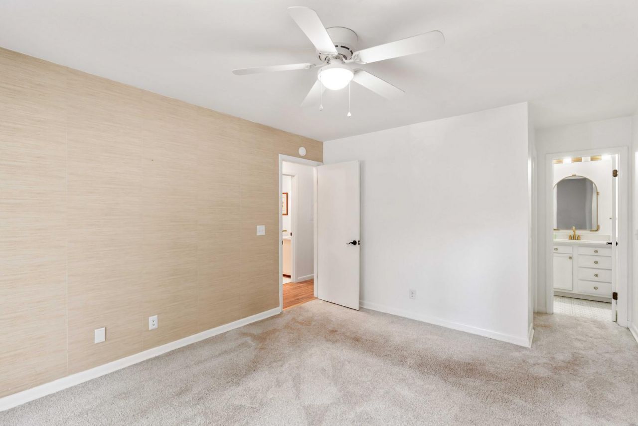 1142 Village Creek Lane Photo 16