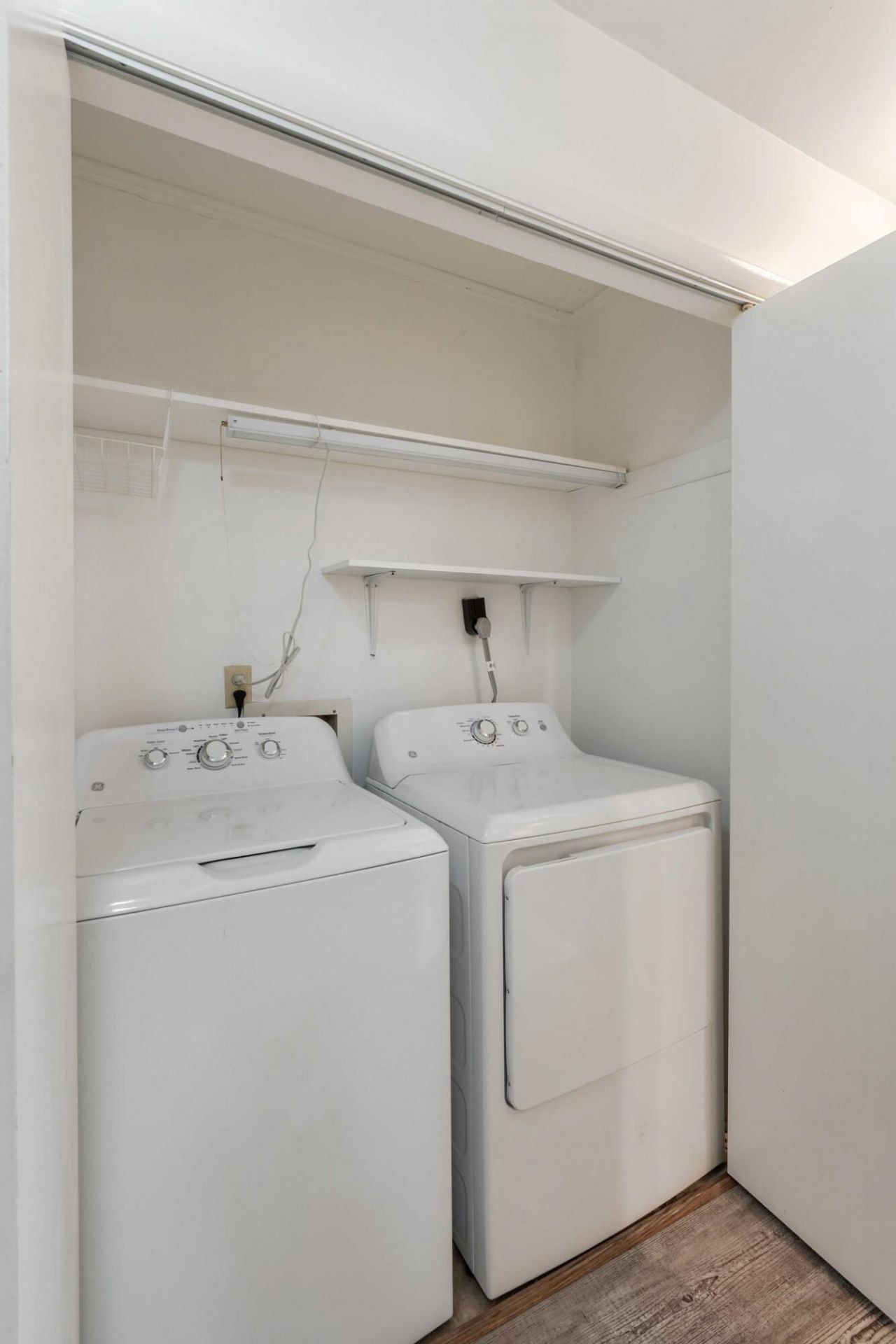 1142 Village Creek Lane Photo 25