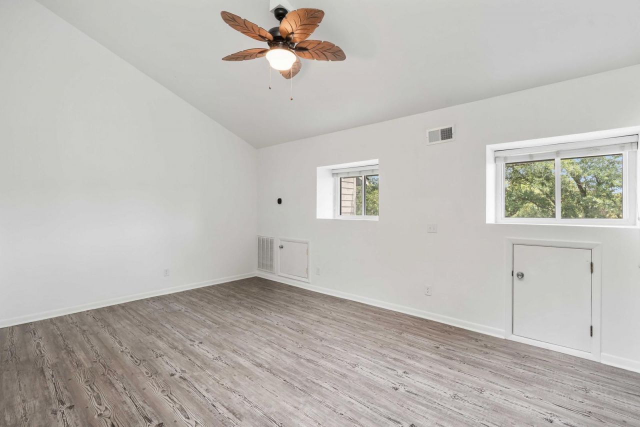 1142 Village Creek Lane Photo 27