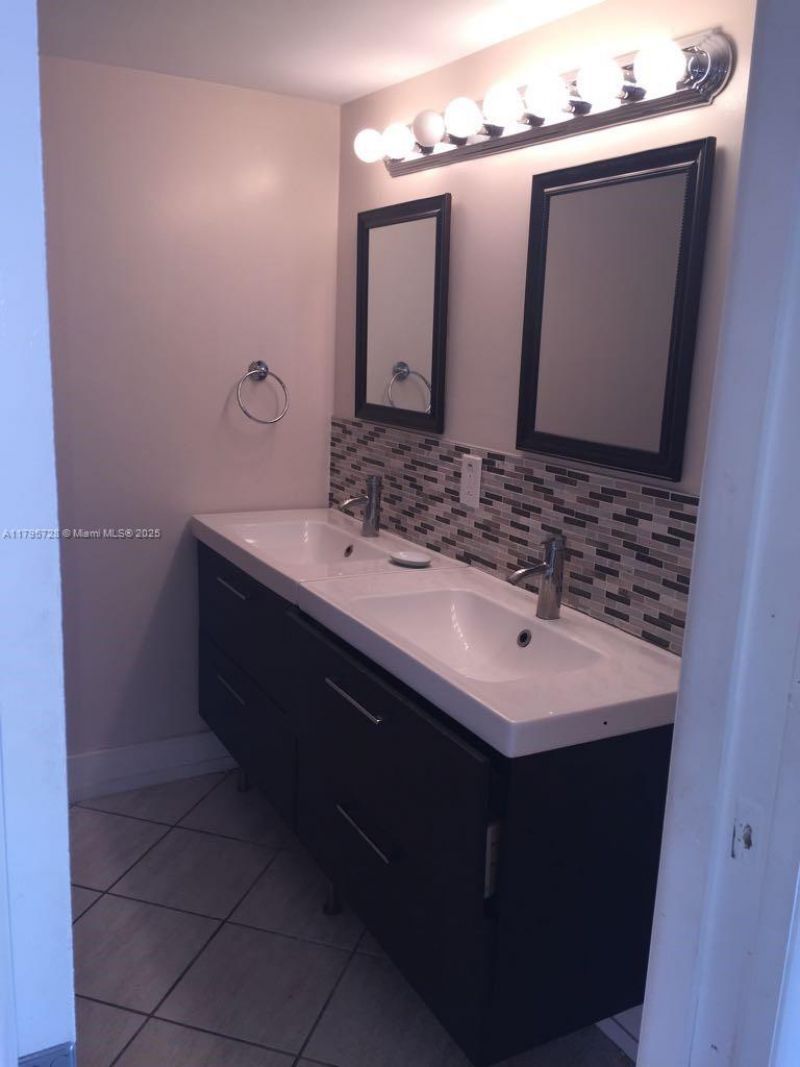 13499 Biscayne Blvd, Unit 713, North Miami, FL 33181 Photo
