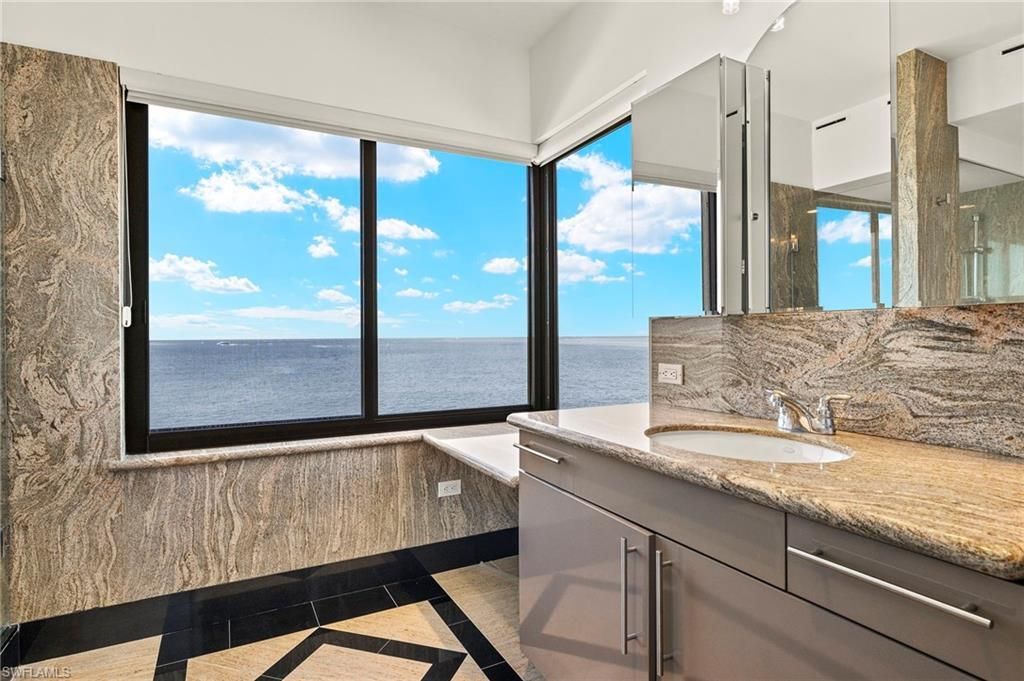 625 La Peninsula Blvd, Unit 625, Naples, FL 34113 Photo