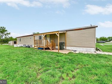 97 SHERRILL DRIVE, NEW OXFORD, PA 17350