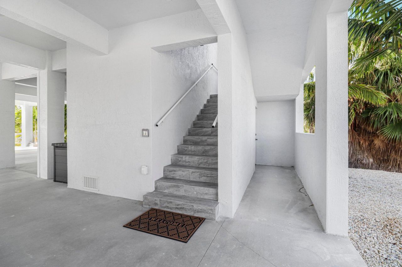 31450 Avenue G, Big Pine Key, FL 33043 Photo