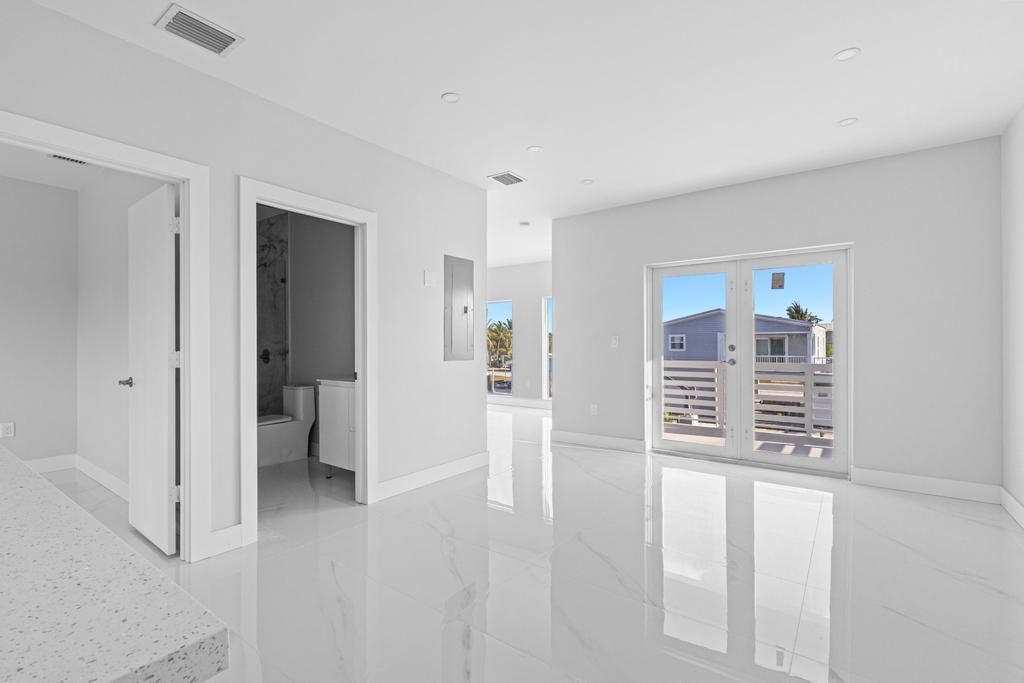 31569 Avenue D, Big Pine Key, FL 33043 Photo