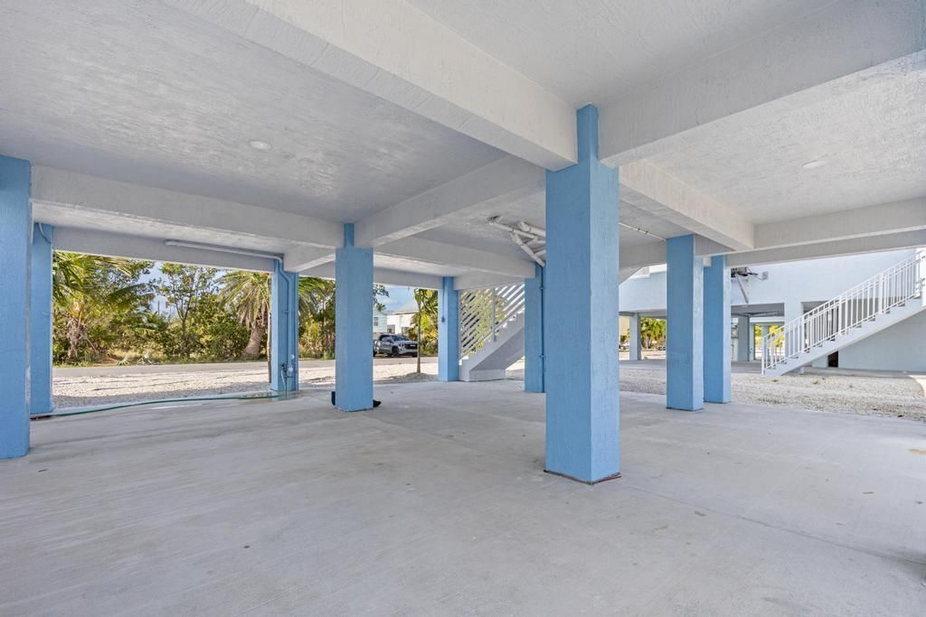 31569 Avenue D, Big Pine Key, FL 33043 Photo