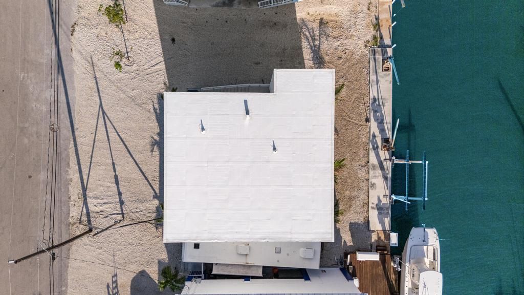 31569 Avenue D, Big Pine Key, FL 33043 Photo