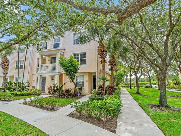 255 Murcia Drive, Unit 211, Jupiter, FL 33458