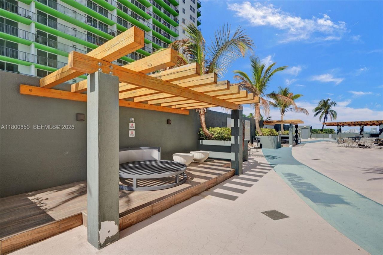 1750 N Bayshore Dr, Unit 4007, Miami, FL 33132 Photo