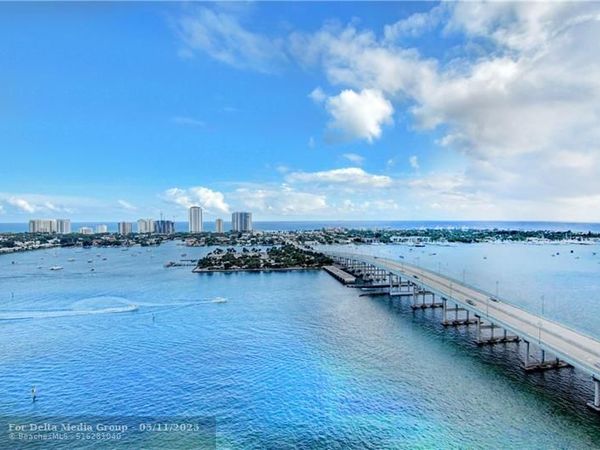 2640 Lake Shore Dr, Unit 2211, Riviera Beach, FL 33404